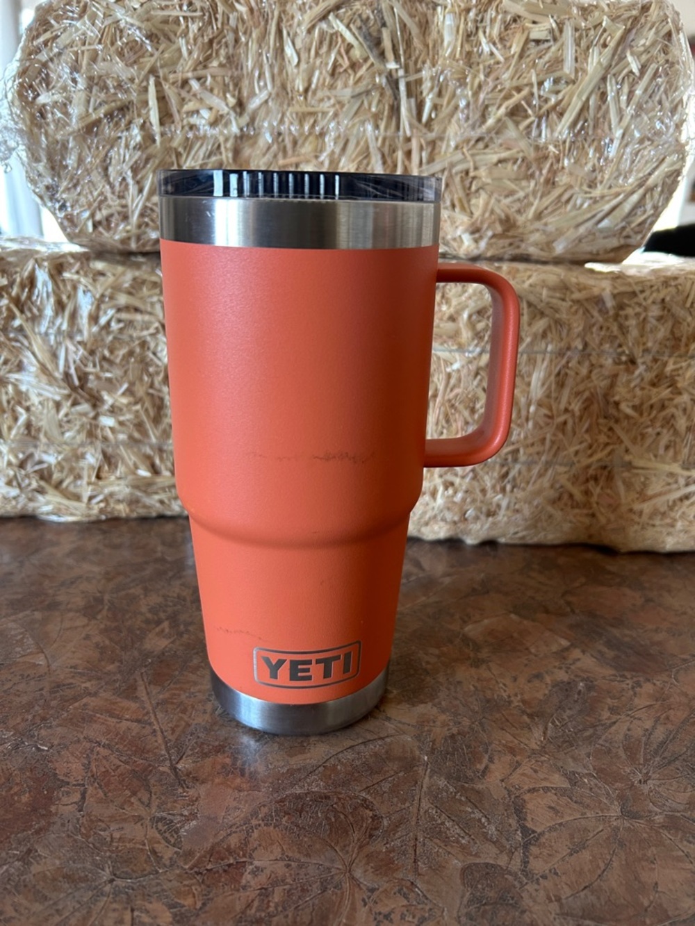 YETI 20 ounce Travel Mug